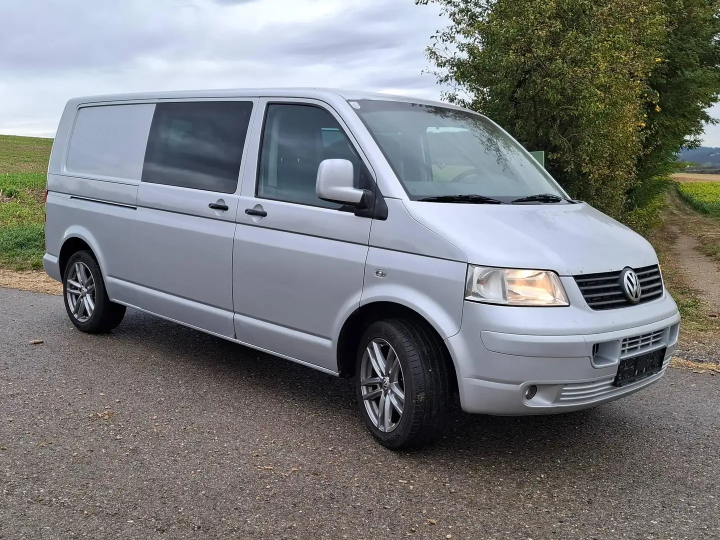 Volkswagen T5 TransVan Silber - 1