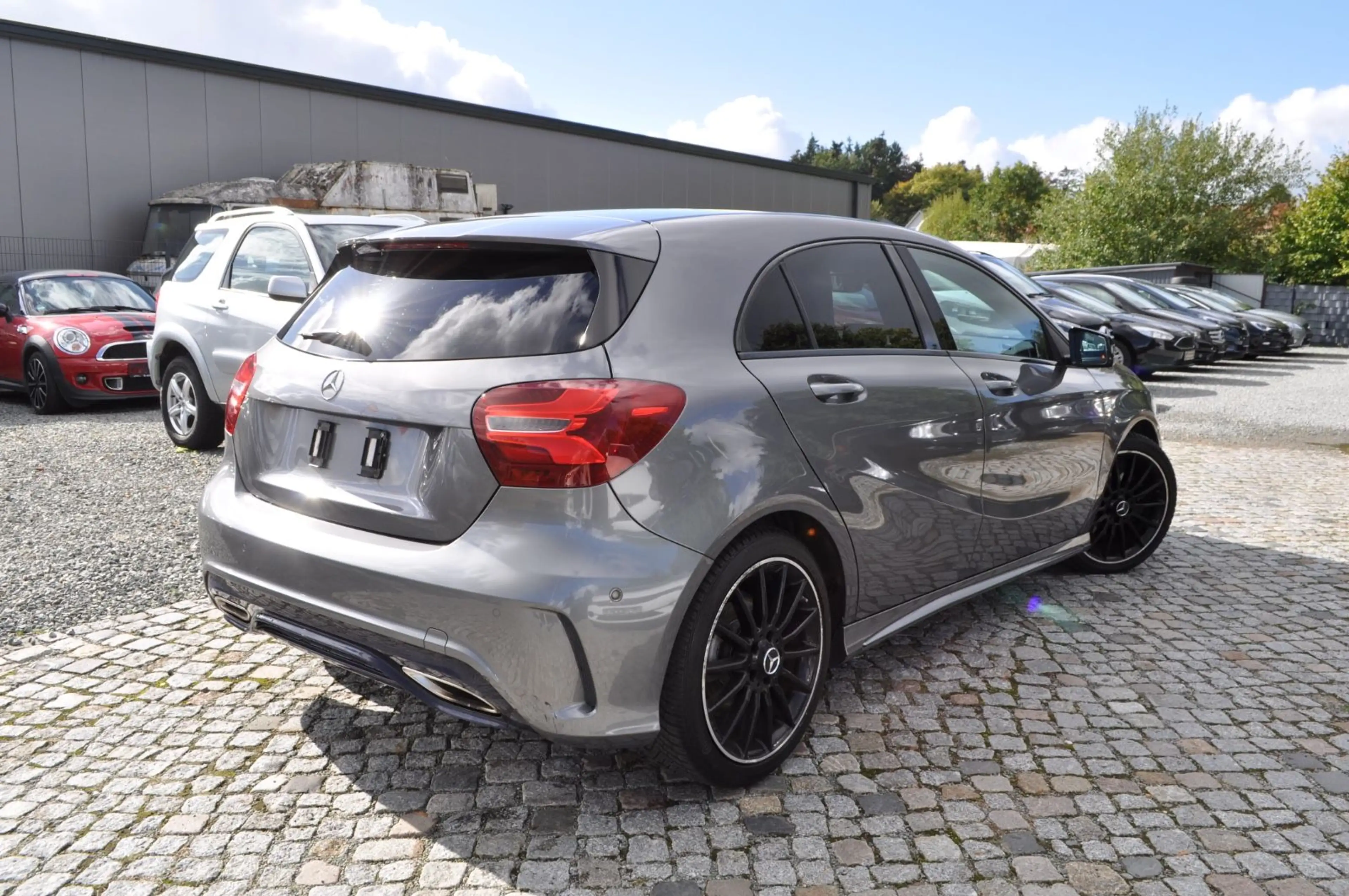 Mercedes-Benz A 180 / AMG SPORTPAKET/PDC/LED/ NAVI — photo 5