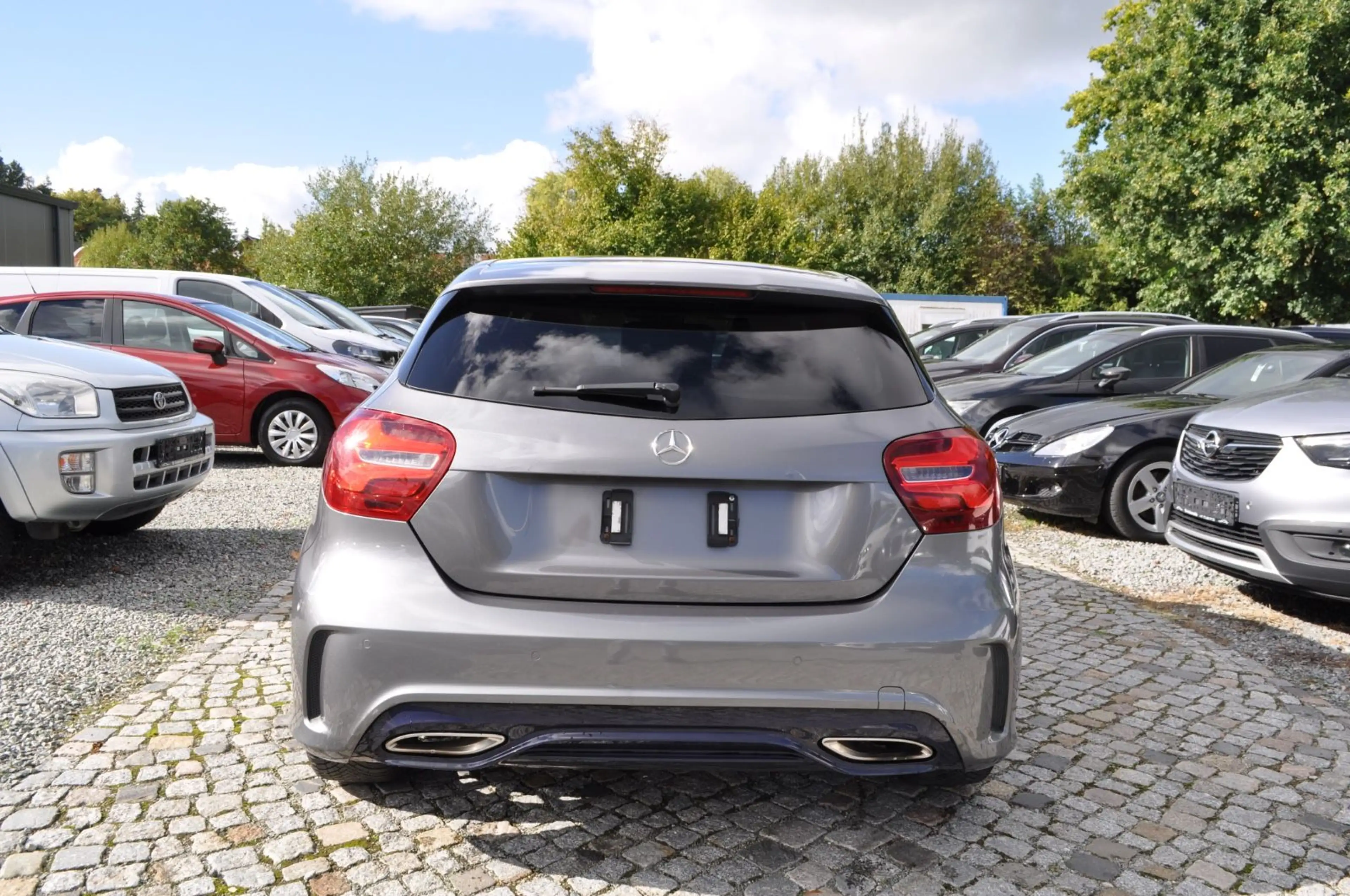 Mercedes-Benz A 180 / AMG SPORTPAKET/PDC/LED/ NAVI — photo 4