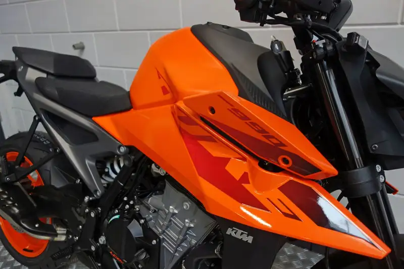 KTM 990 Duke - foto 7