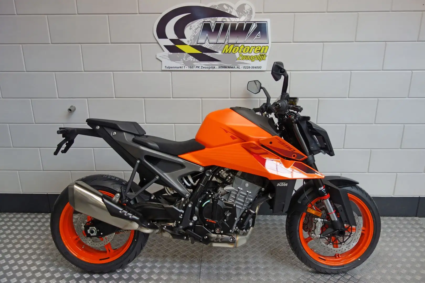 KTM 990 Duke Oranje - 1