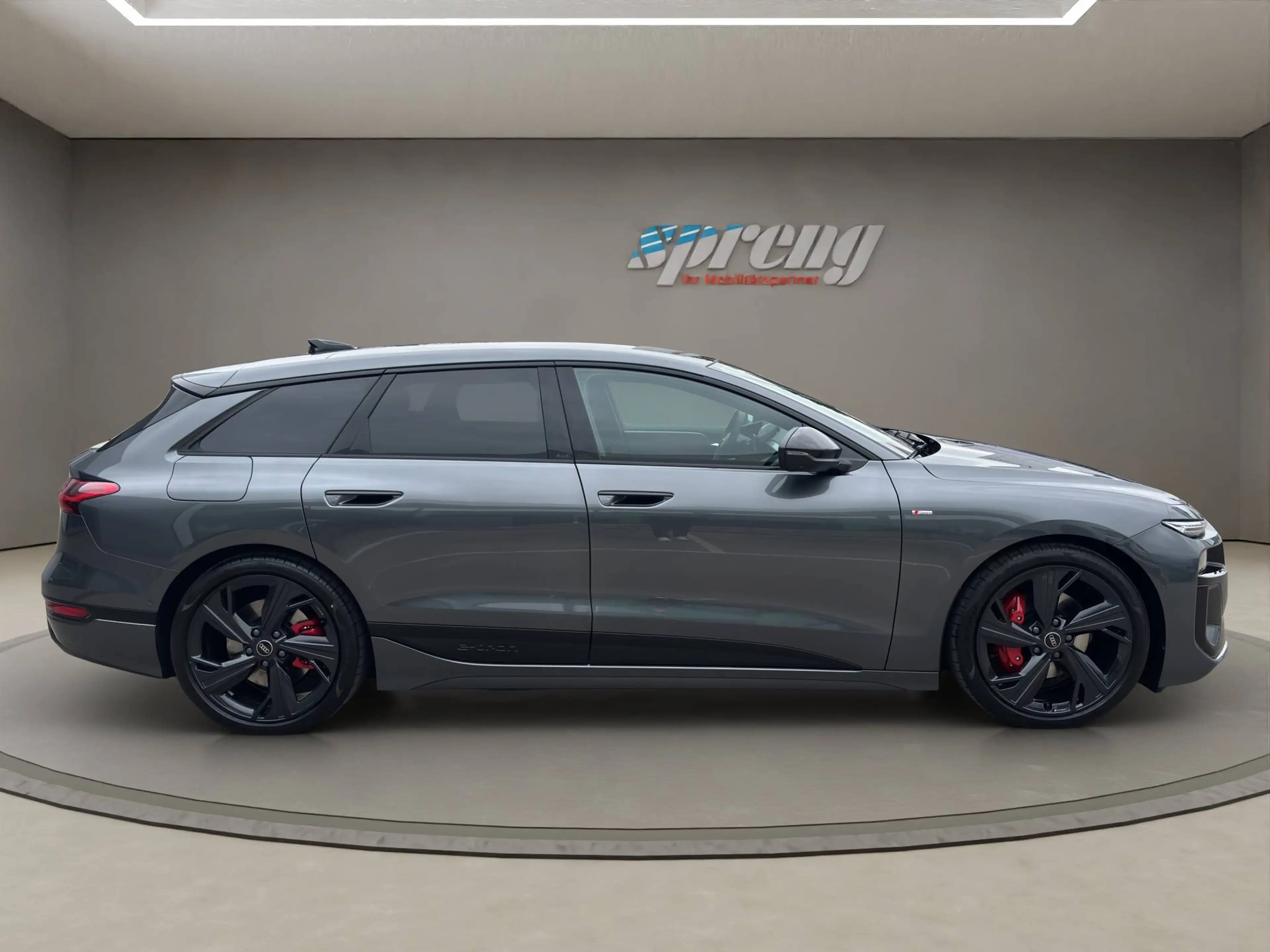 Audi A6 e-tron Avant quattro 429PS  - € 74.999,- Monatlich € 744,- — photo 4