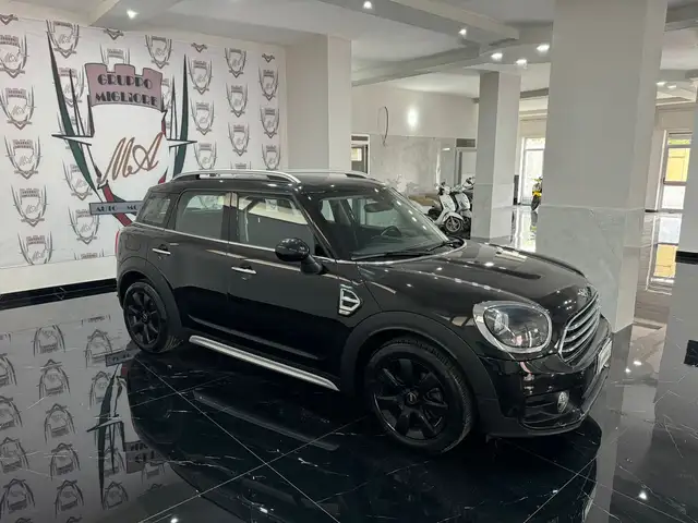 MINI Cooper D Countryman Mini Countryman F60 2017 2.0 Hype auto