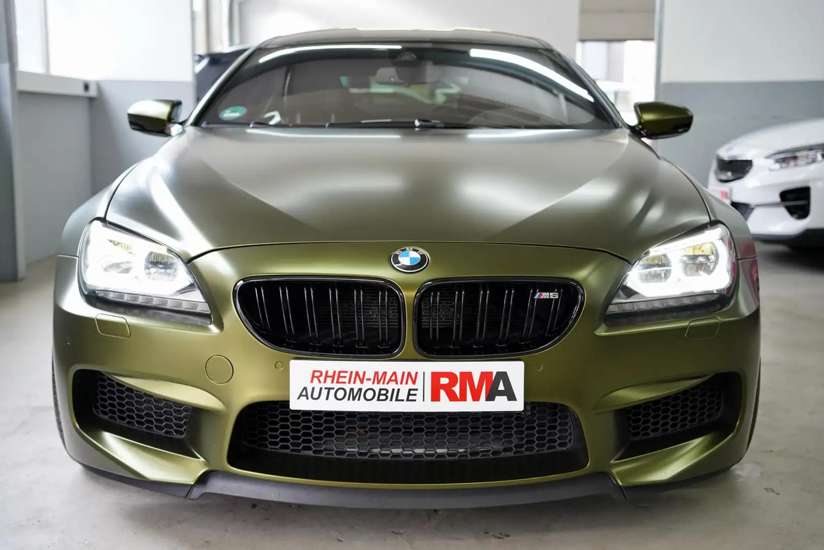 BMW M6 COMPETITION+KAMERA+BANG&OLUFSEN+HEAD-UP+FOLIE srebrna - 2