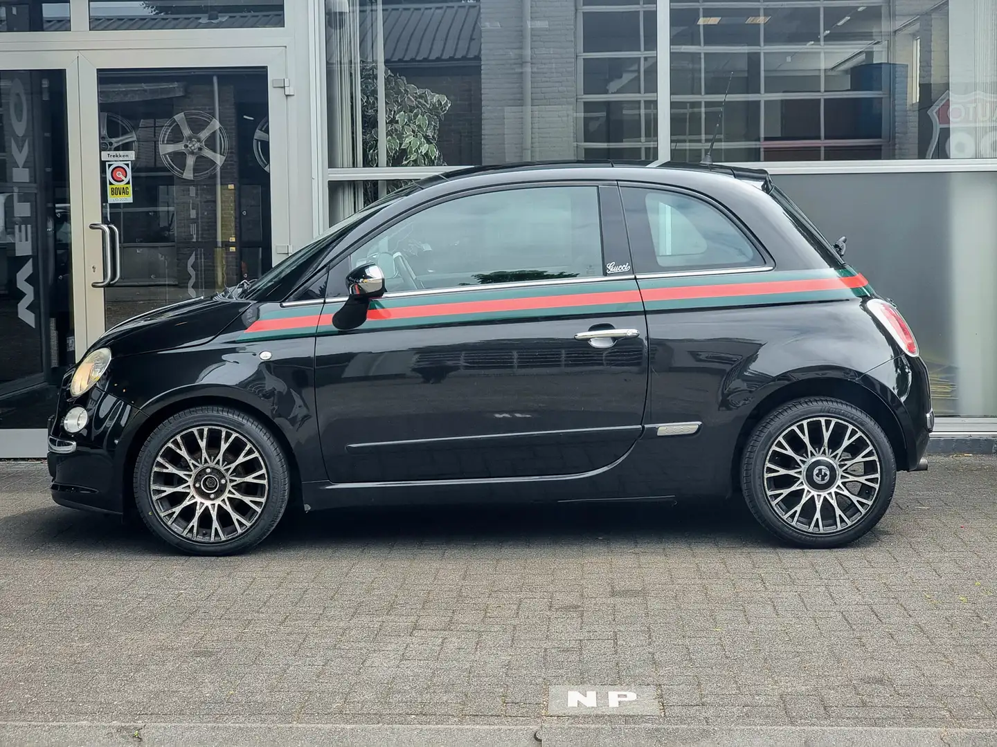 Fiat 500 0.9 TwinAir by Gucci PANO / LEDER / CLIMA / NAVI Noir - 2