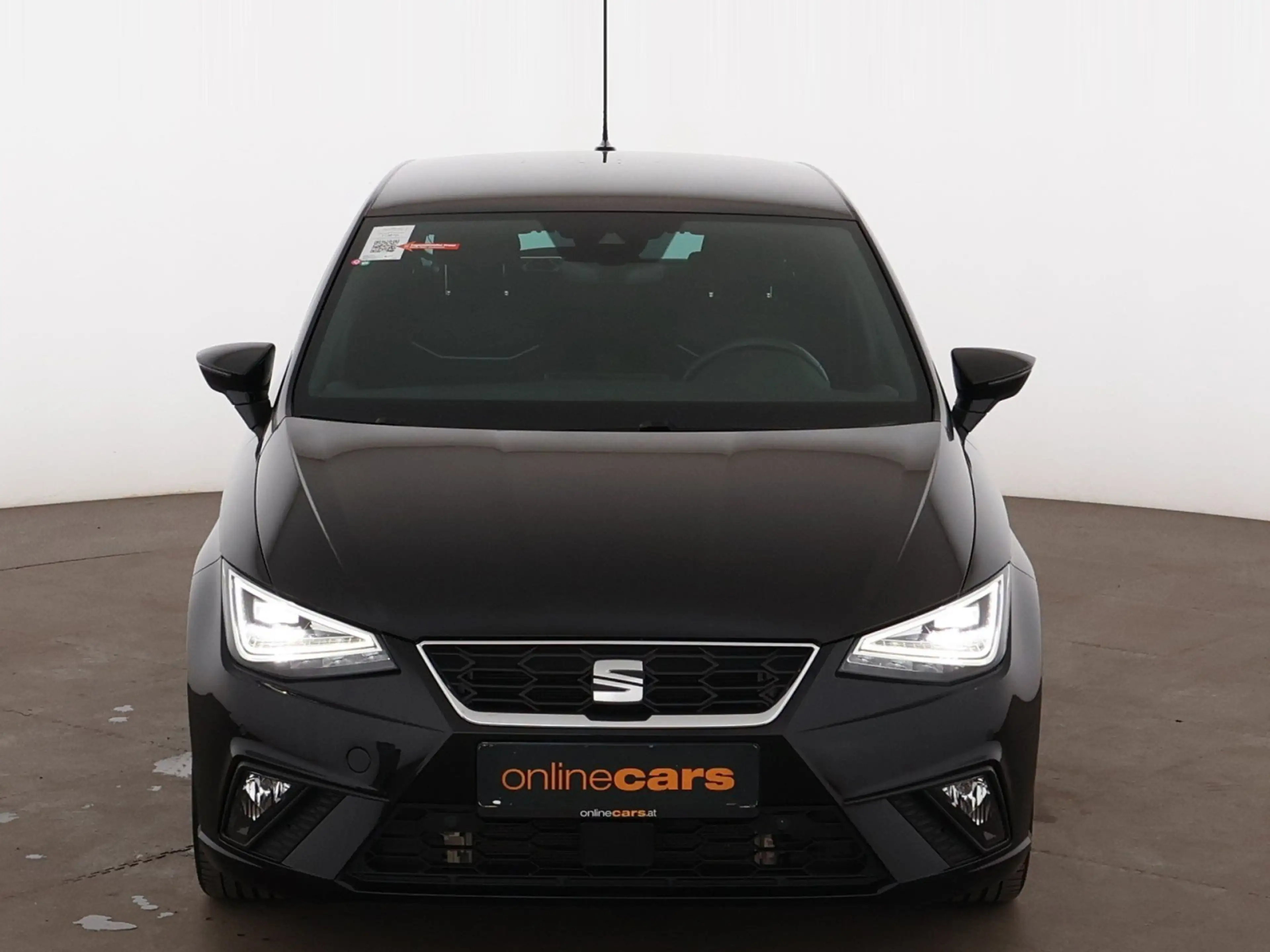 SEAT Ibiza 1.0 TSI FR Aut LED RADAR SITZHZG R-CAM TEMP — photo 2