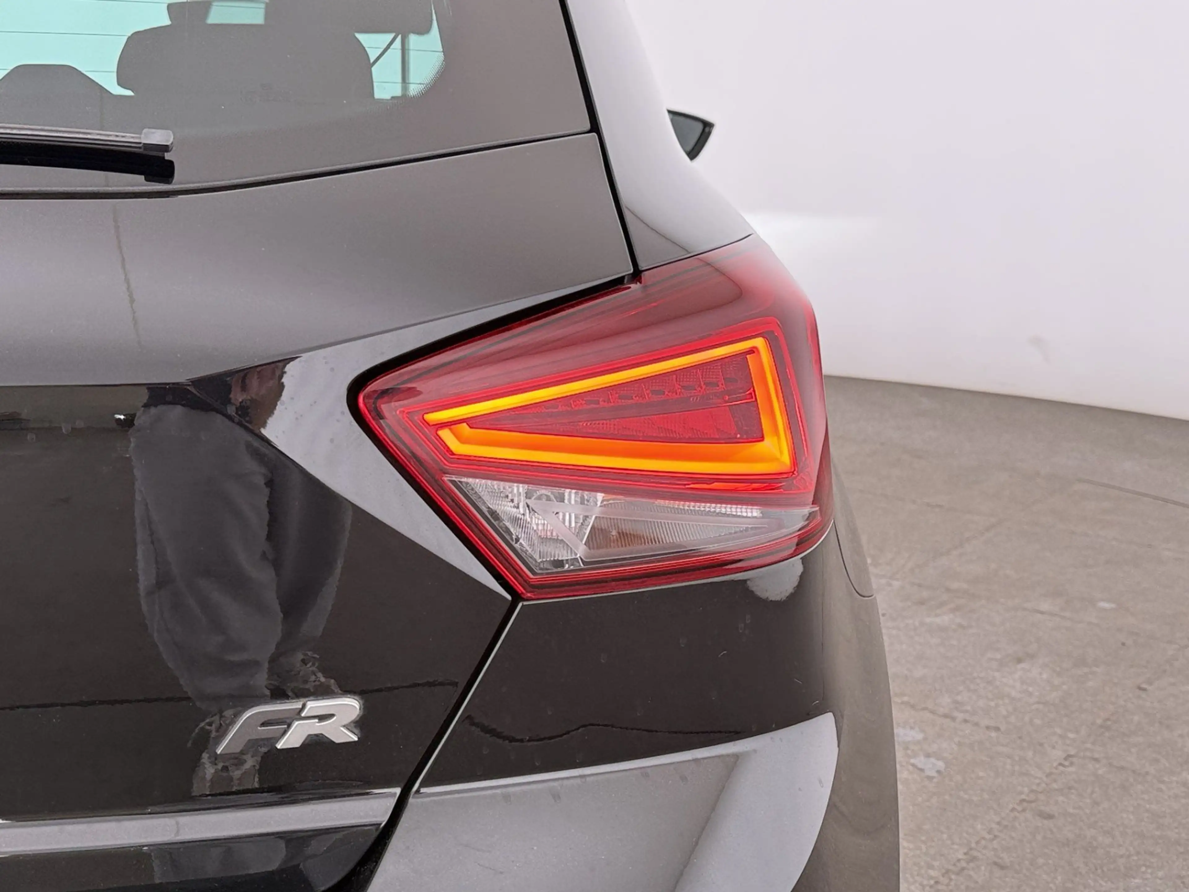 SEAT Ibiza 1.0 TSI FR Aut LED RADAR SITZHZG R-CAM TEMP — photo 11
