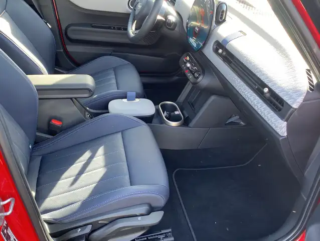 Mini Hatch view 15