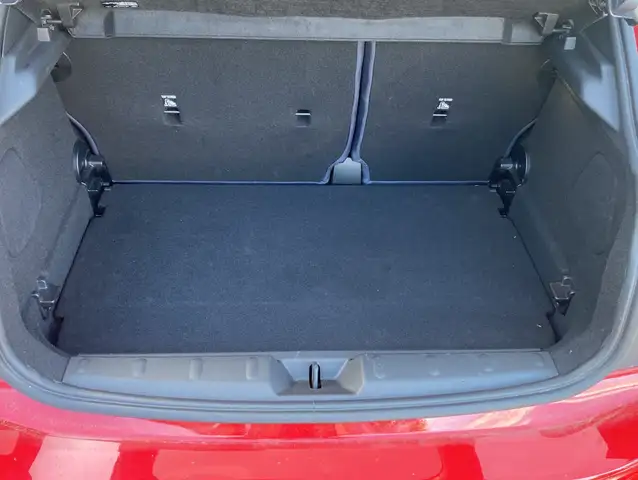 Mini Hatch view 13
