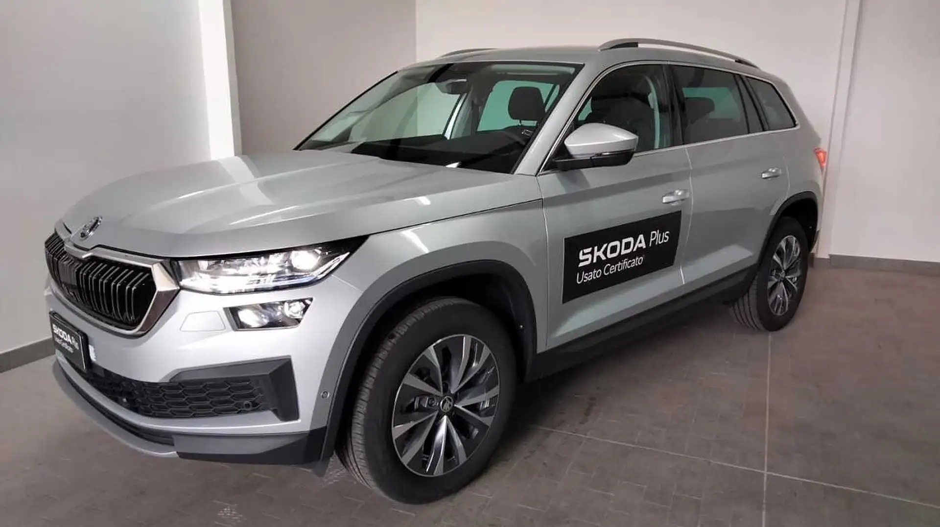 Skoda Kodiaq 1ª serie 1.5 TSI ACT DSG Style 7 posti Argento - 2