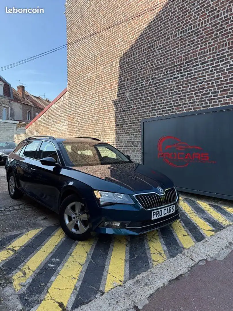 Skoda Superb Bleu - 1