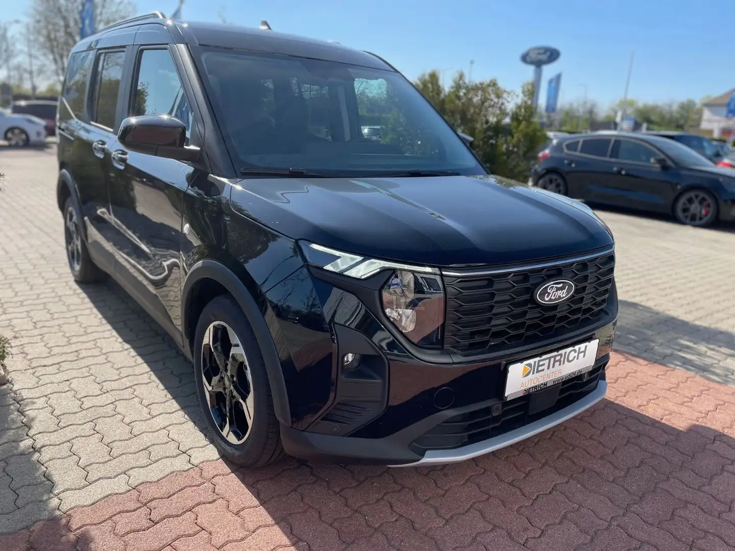 Ford Tourneo Courier 1.0 Active 125PS Automatik*-18%* Schwarz - 2