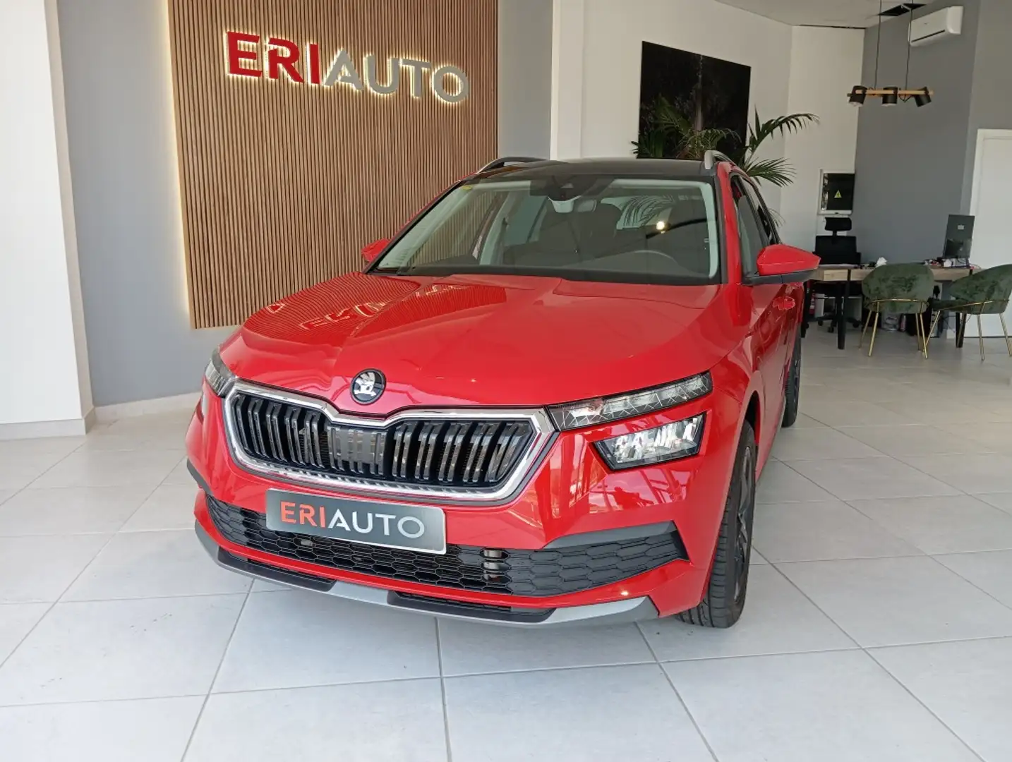 Skoda Kamiq 1.0 TSI Scout 85kW Rosso - 2