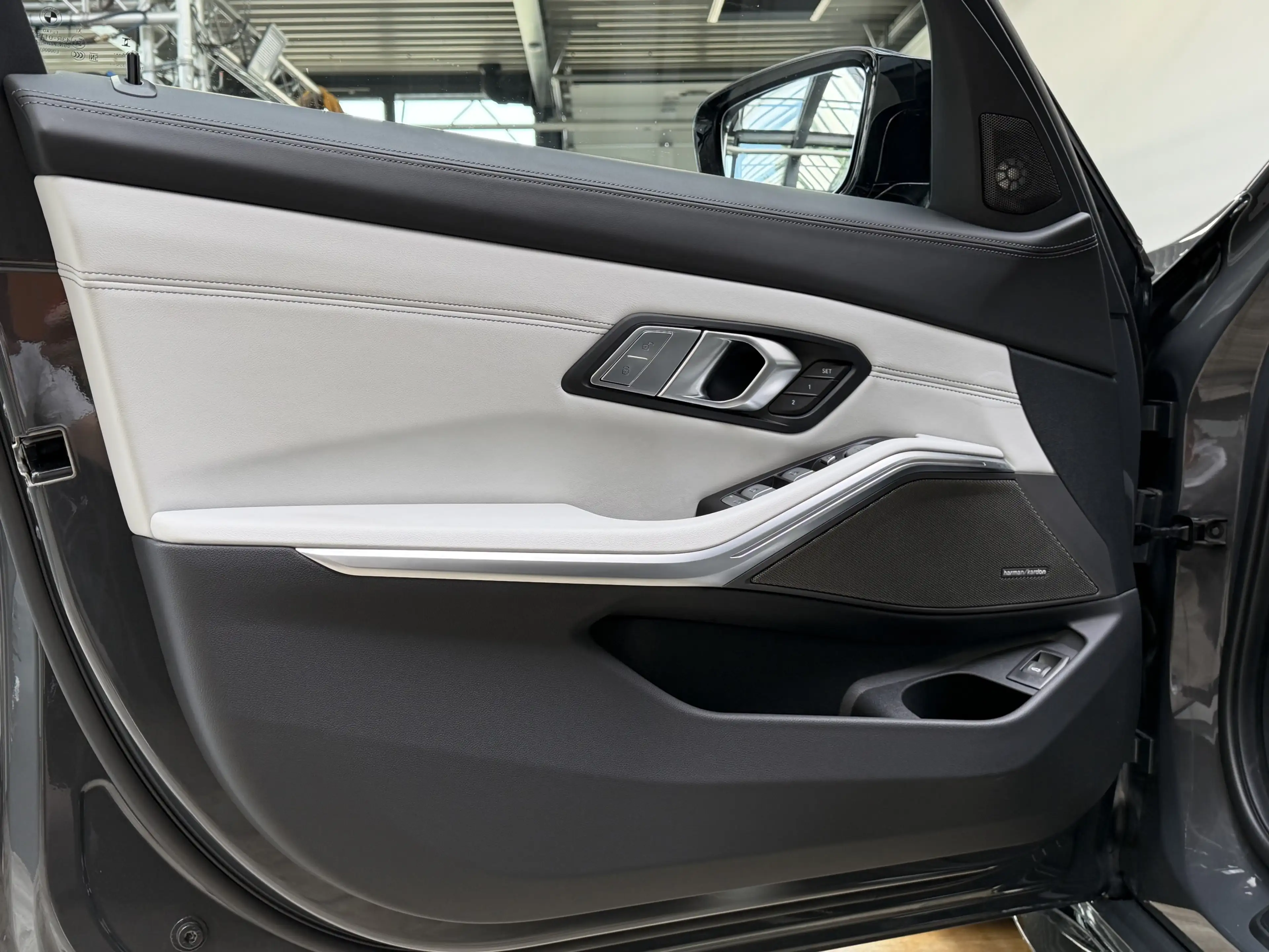 BMW M3 xDrive Competition Sitzlüftung ACC 360° Carbon — photo 15