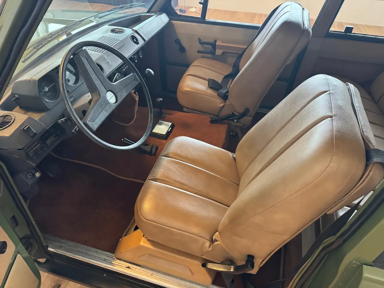 Land Rover Range Rover 3p Suffix C V8, foto 7