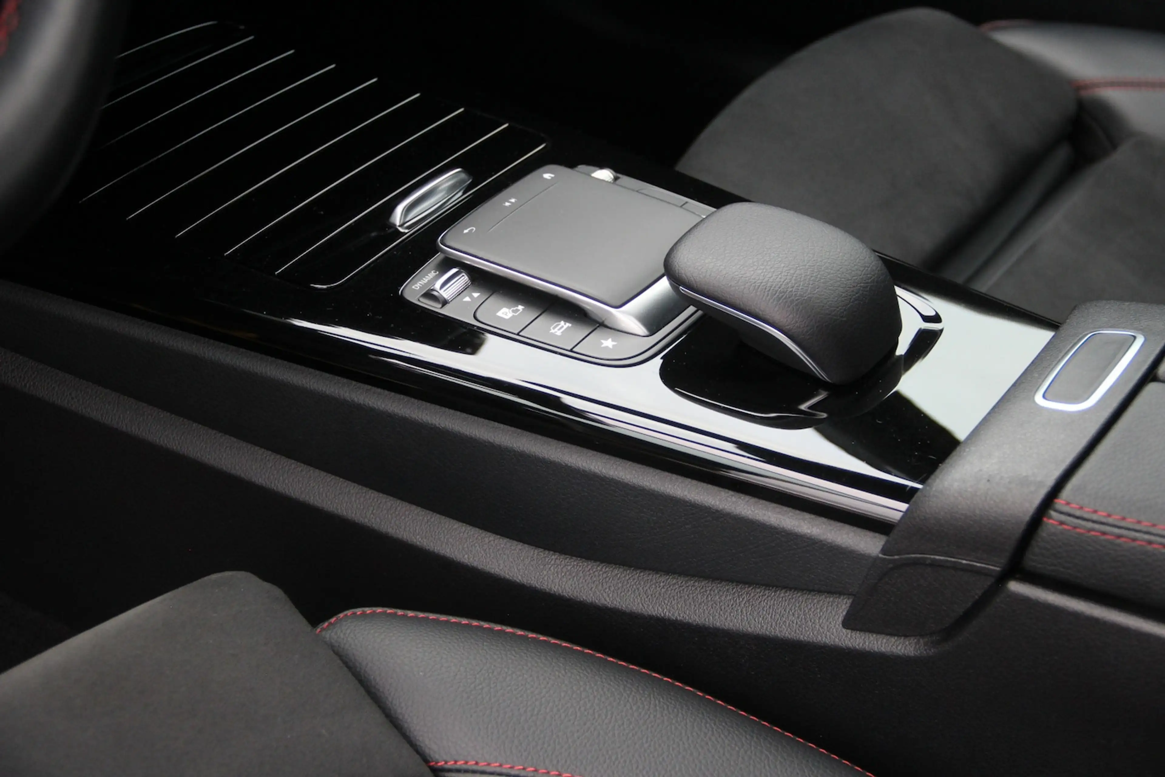Mercedes-Benz A 180 Business | NL Auto | AMG | Pano-Dak | Camera | ECC — photo 11
