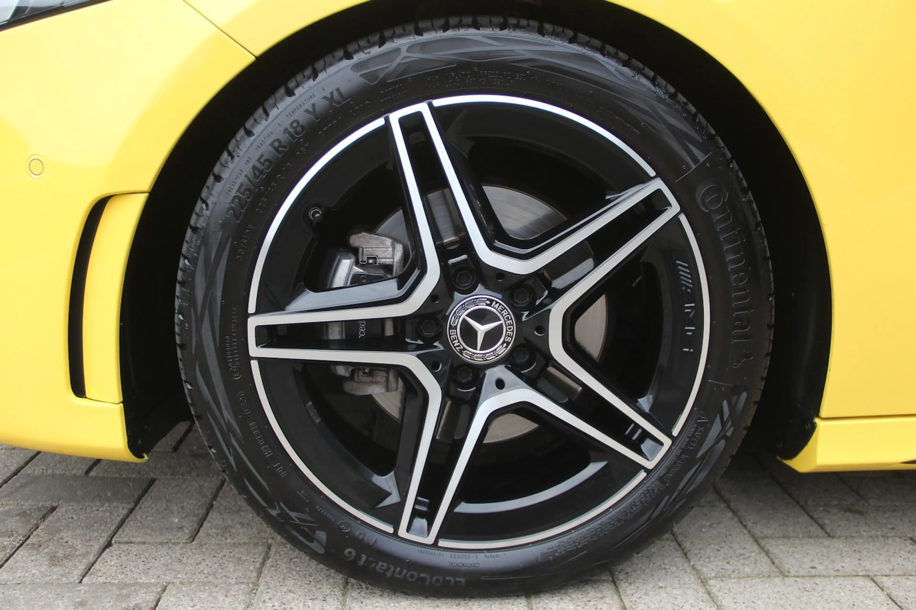 Mercedes-Benz A 180 Business | NL Auto | AMG | Pano-Dak | Camera | ECC — photo 8