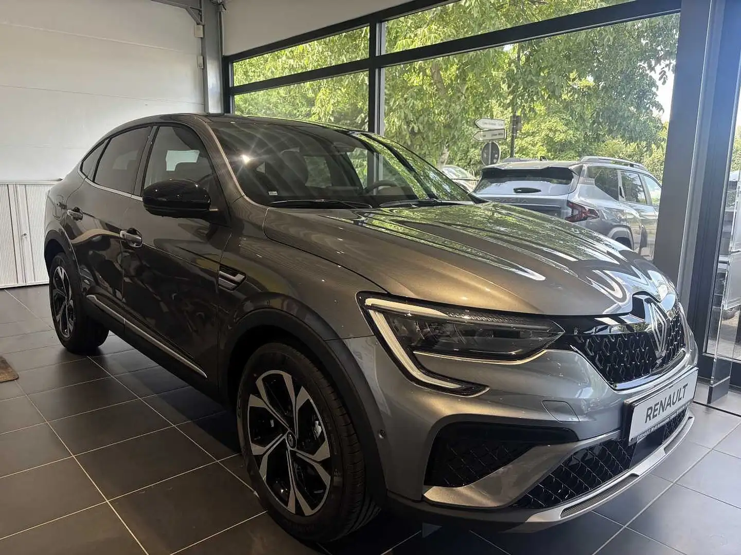 Renault Arkana TCe Mild Hybrid 140 EDC Techno Szary - 1