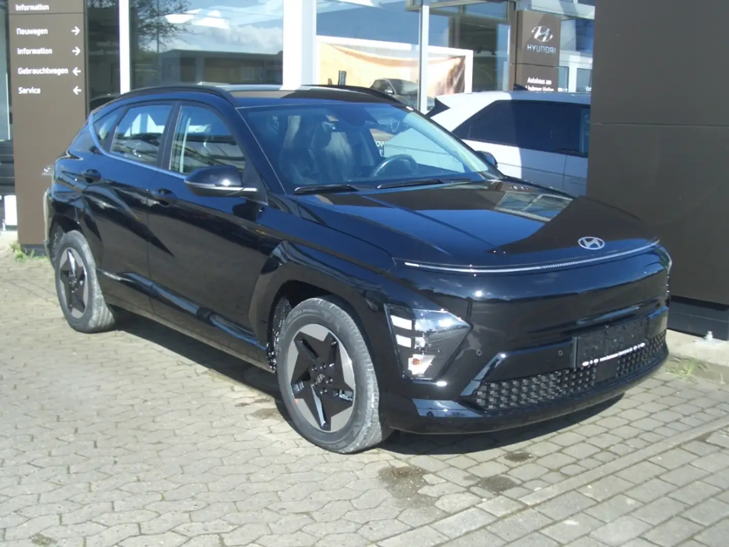 Hyundai KONA ELEKTRO SX2 48,4 kWh Advantage Modell 2024 Zwart - 1
