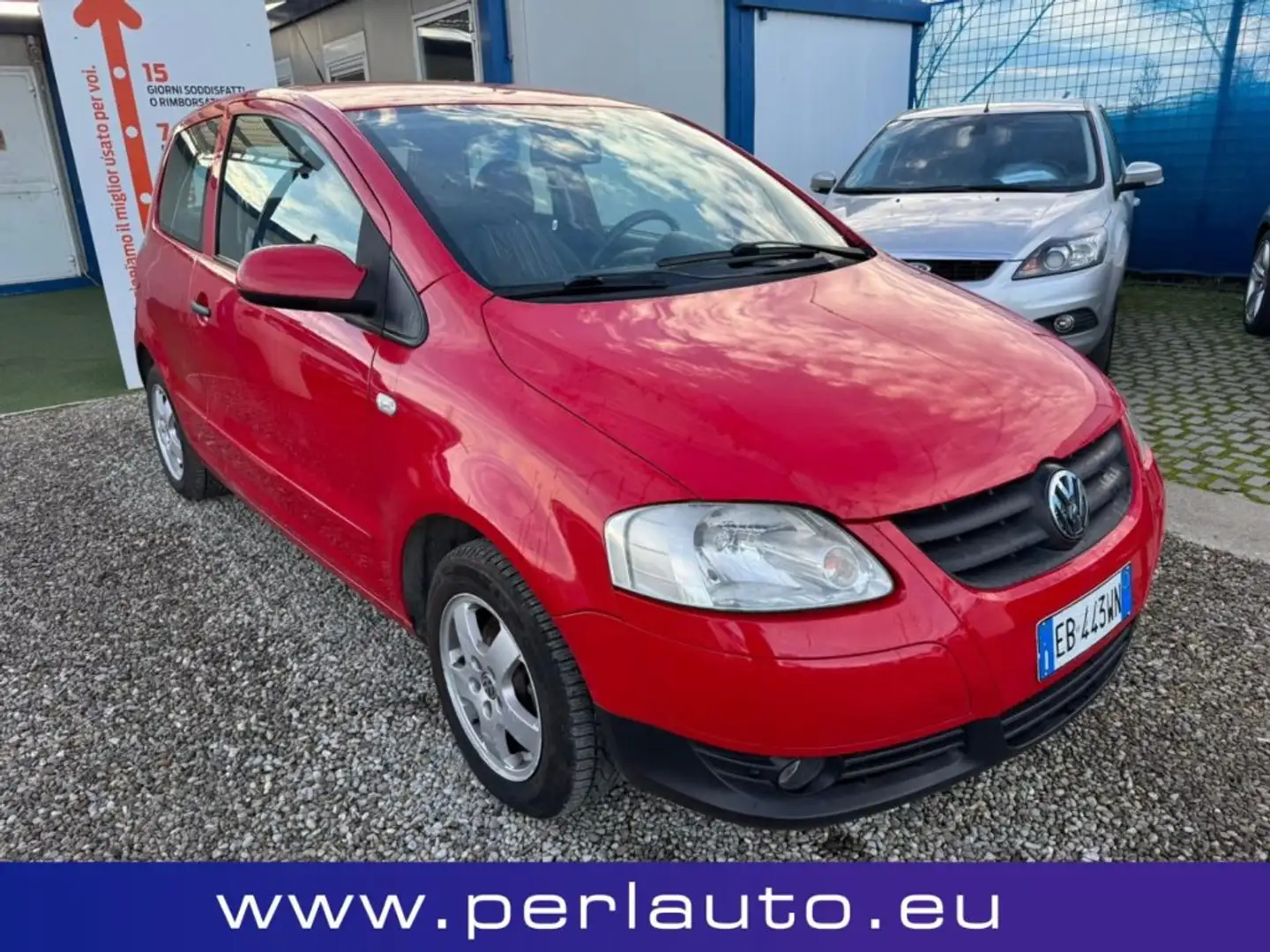 Volkswagen Fox 1.2 GPL Rojo - 2