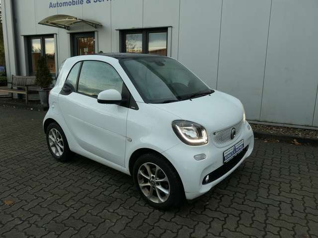 smart forTwo // 2.Hd., Scheckh., Pano, Sitzh., Allw.