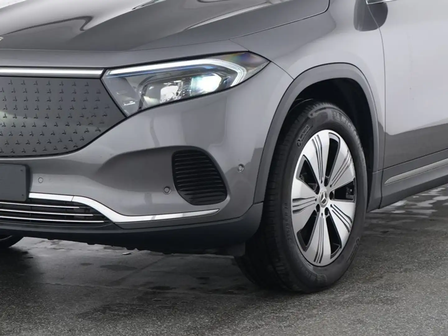 Mercedes-Benz EQA 350 4M PROG-ADV AHK FAP MEMO PRE-SAFE WINTER Grau - 2