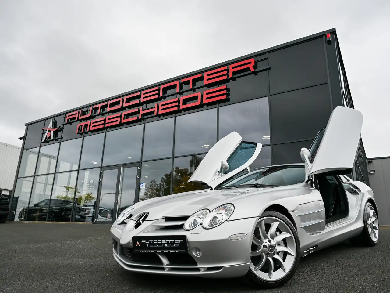 Mercedes-Benz SLR