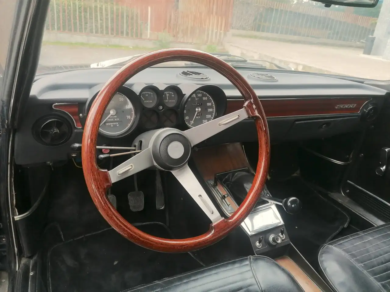 Alfa Romeo GT 2000 veloce, foto 2