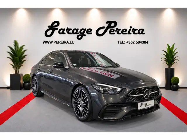 Mercedes-Benz C 180 AMG LINE PANO CUIR NAVI 1 HAND comme neuve
