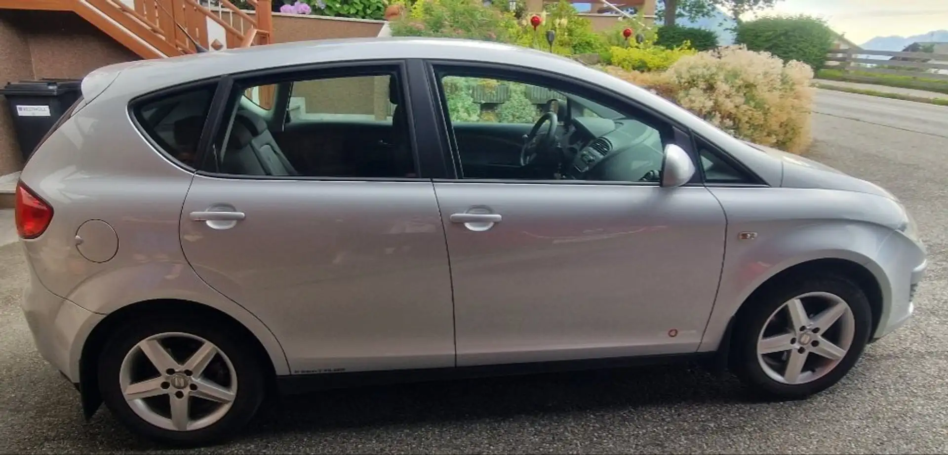 SEAT Altea Altea Chili-Copa 1,6 CR TDI Chili-Copa Grau - 2