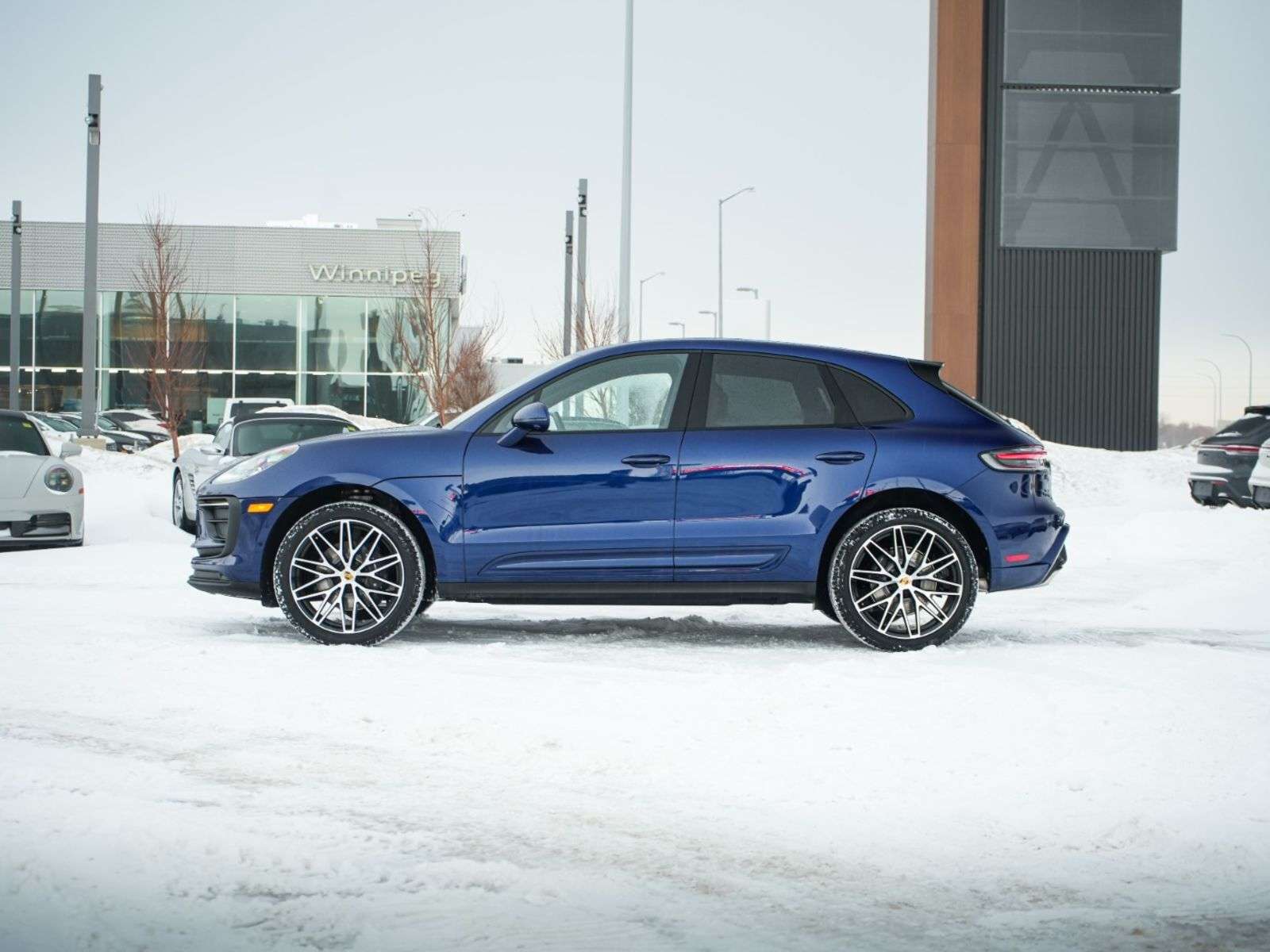 2026 Porsche Macan — photo 1
