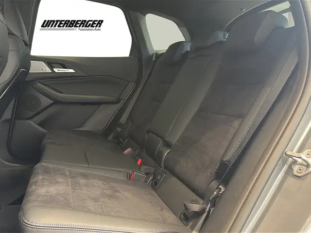 BMW 218 i M Sportpaket | Innovations Paket Ansicht 11