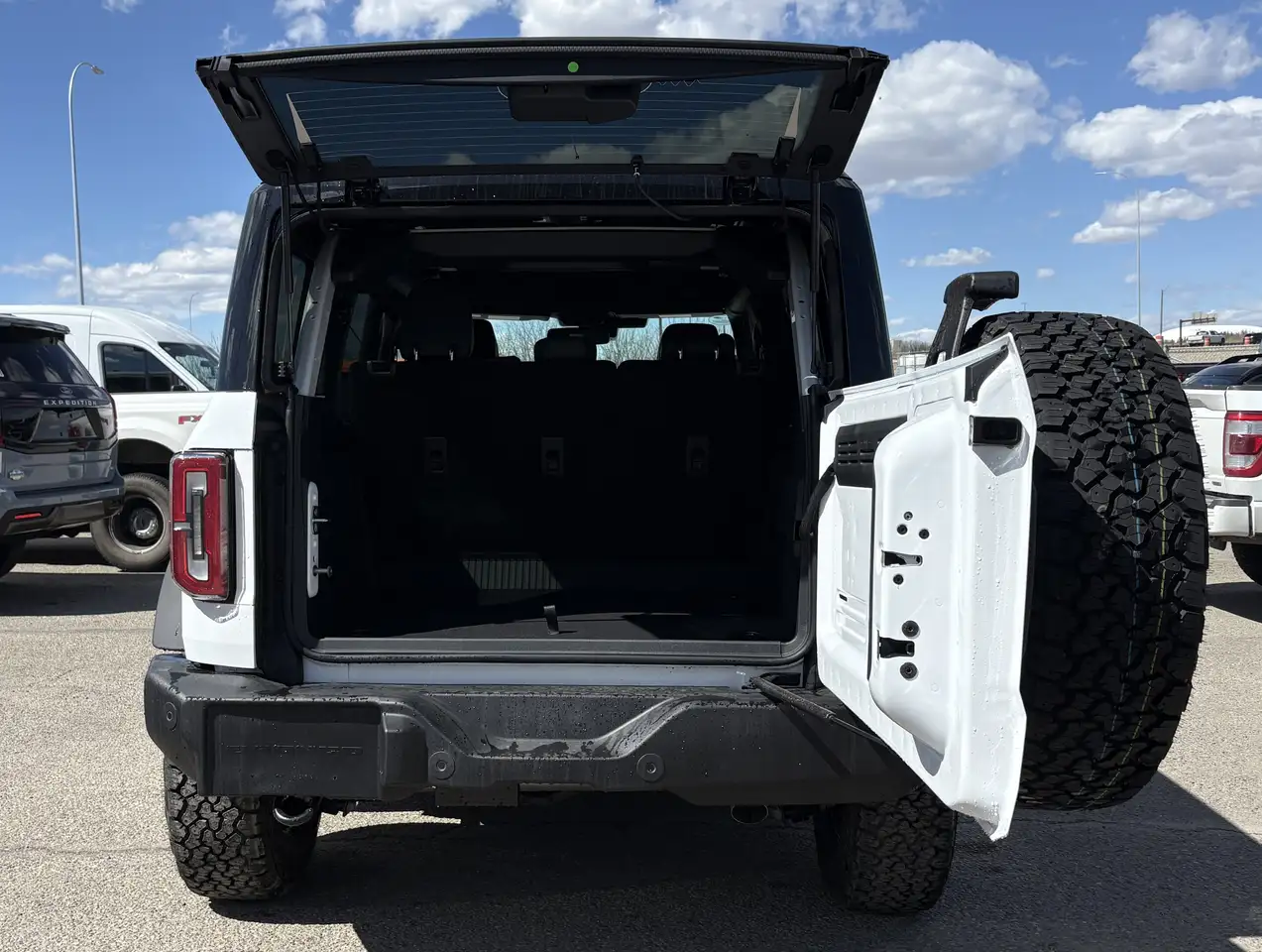Ford Bronco снимка Ford Bronco