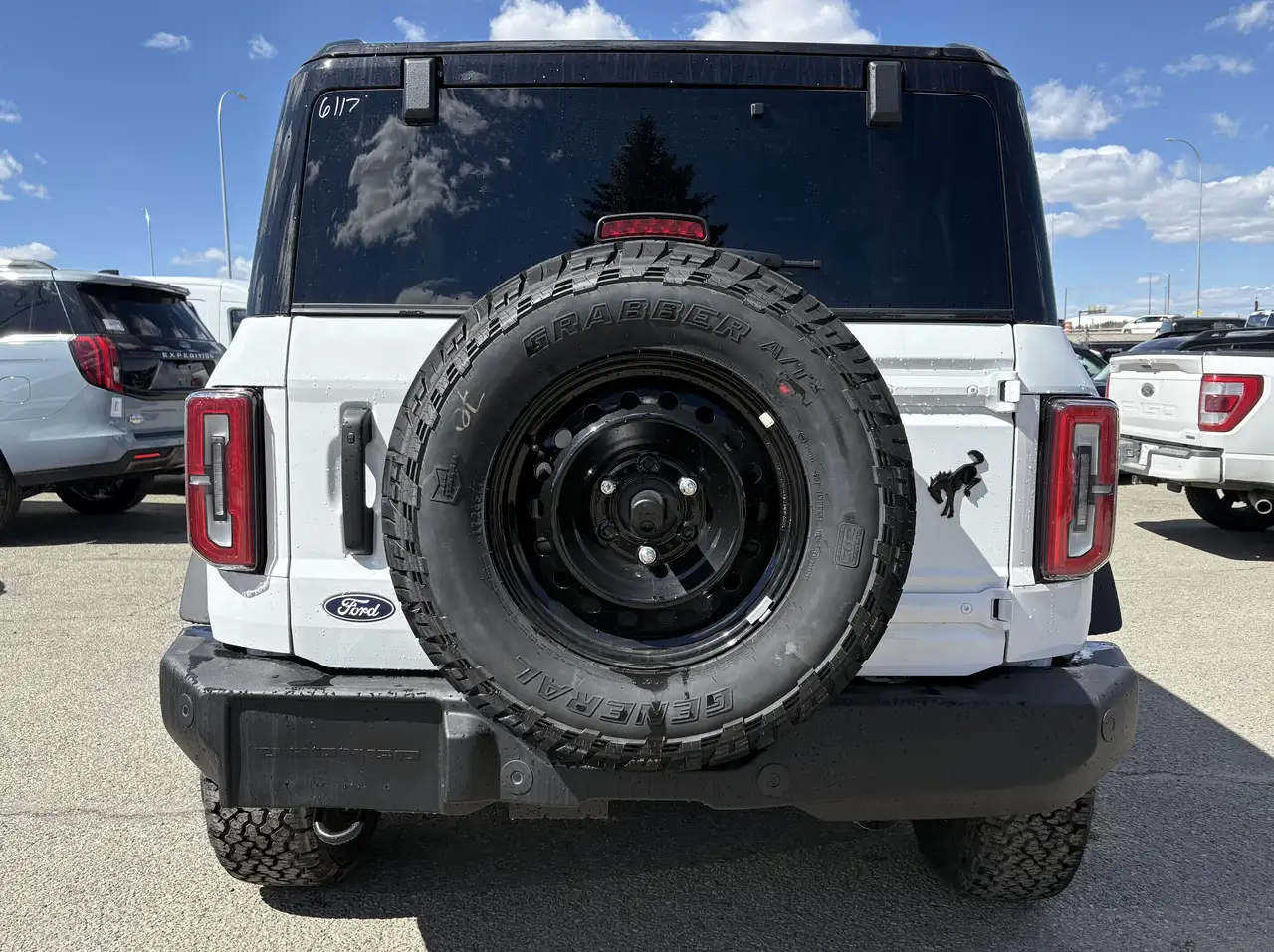 Ford Bronco снимка Ford Bronco