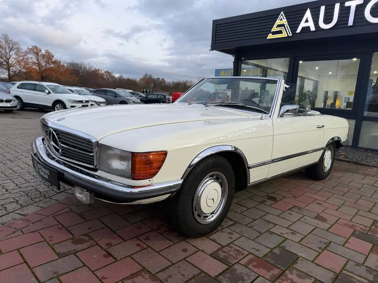 Mercedes-Benz 350 SL R107 deutsches Fahrzeug Oldtimer, foto 3