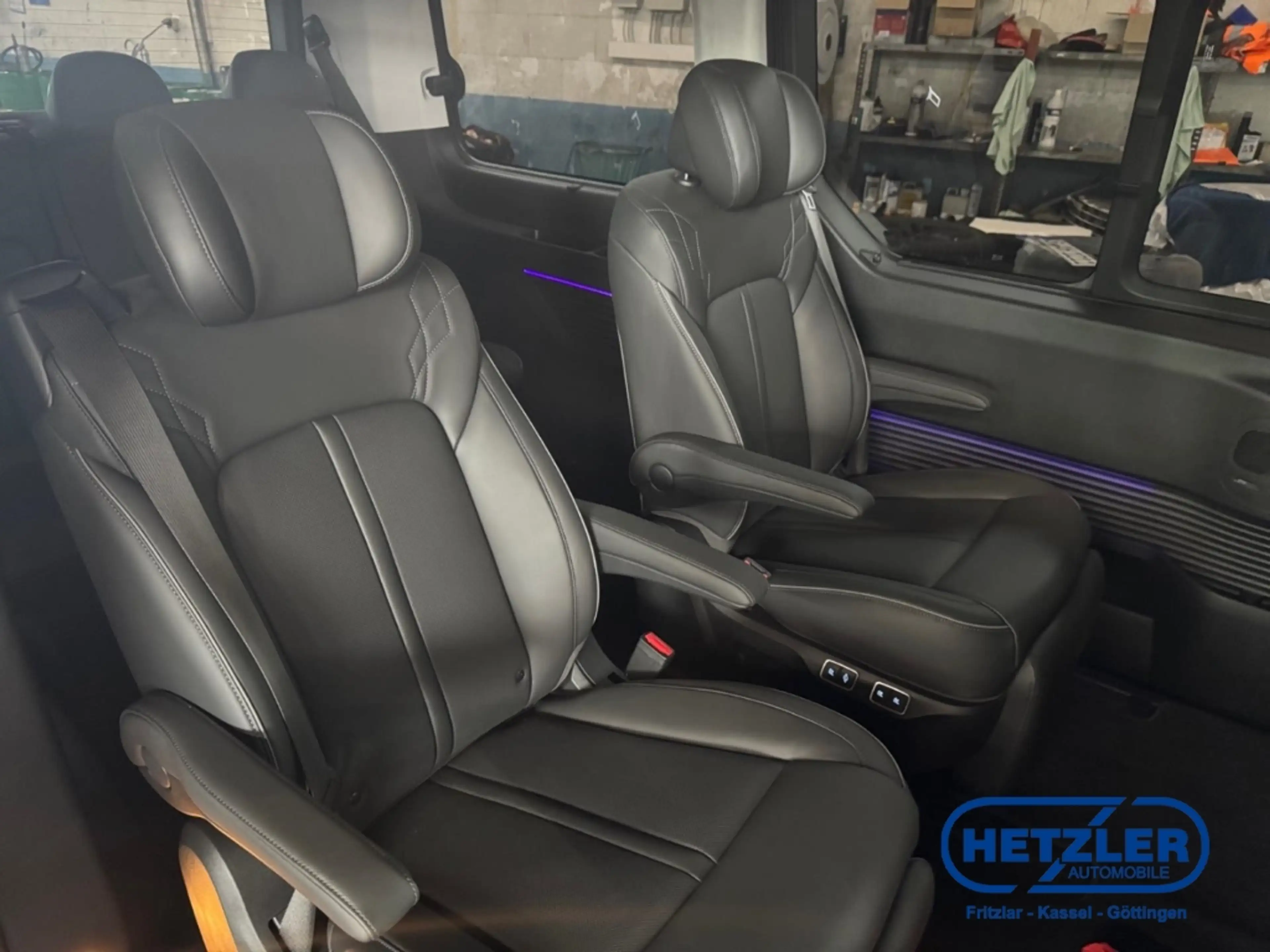 Hyundai STARIA Signature Hybrid 2WD 7-Sitzer Navi Leder Digitales — photo 14