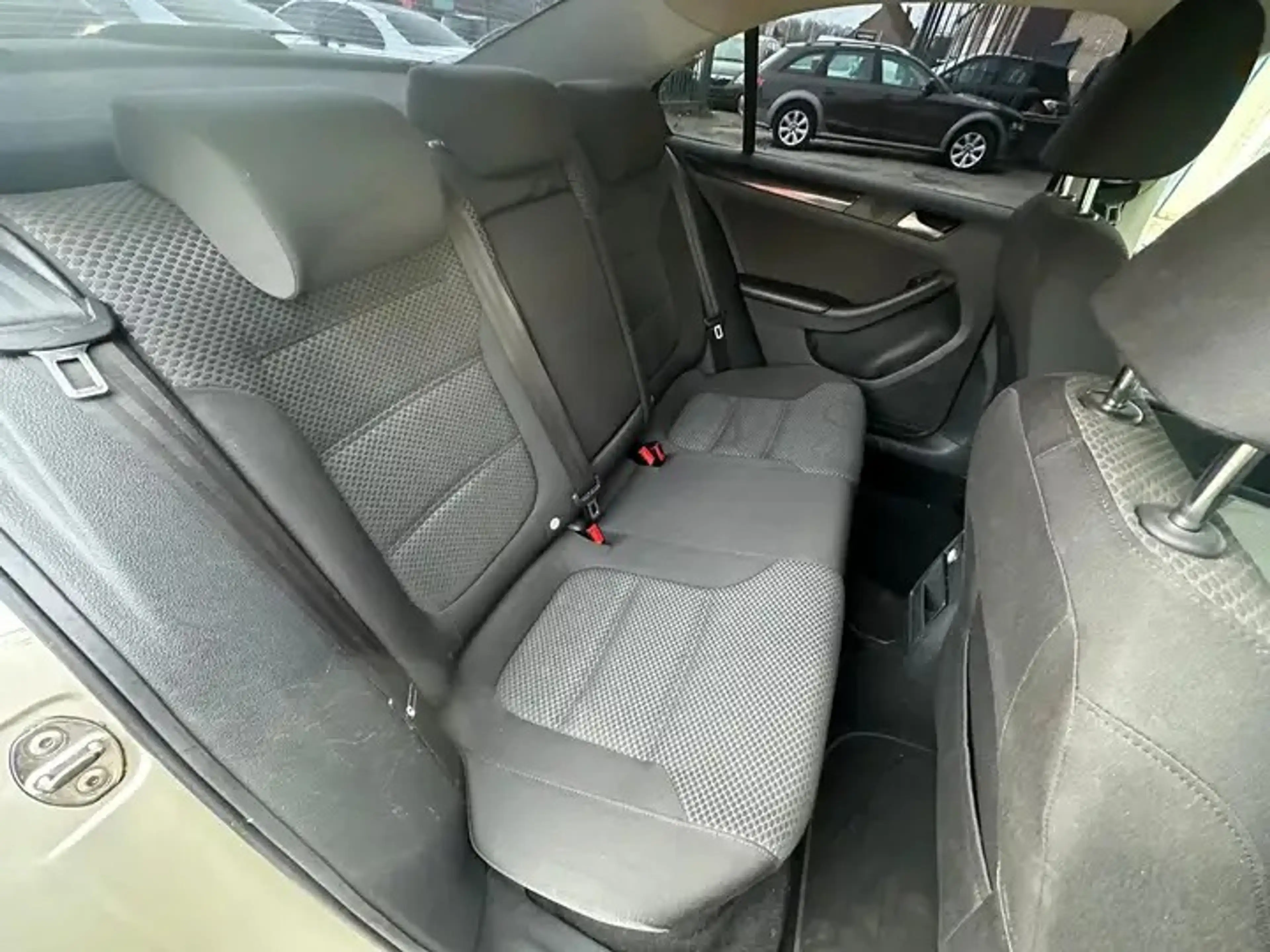 Volkswagen Jetta 1.4 TSI /RADAR AV AR/AIRCO/NAVI/GARANTIE 12 MOIS — photo 11