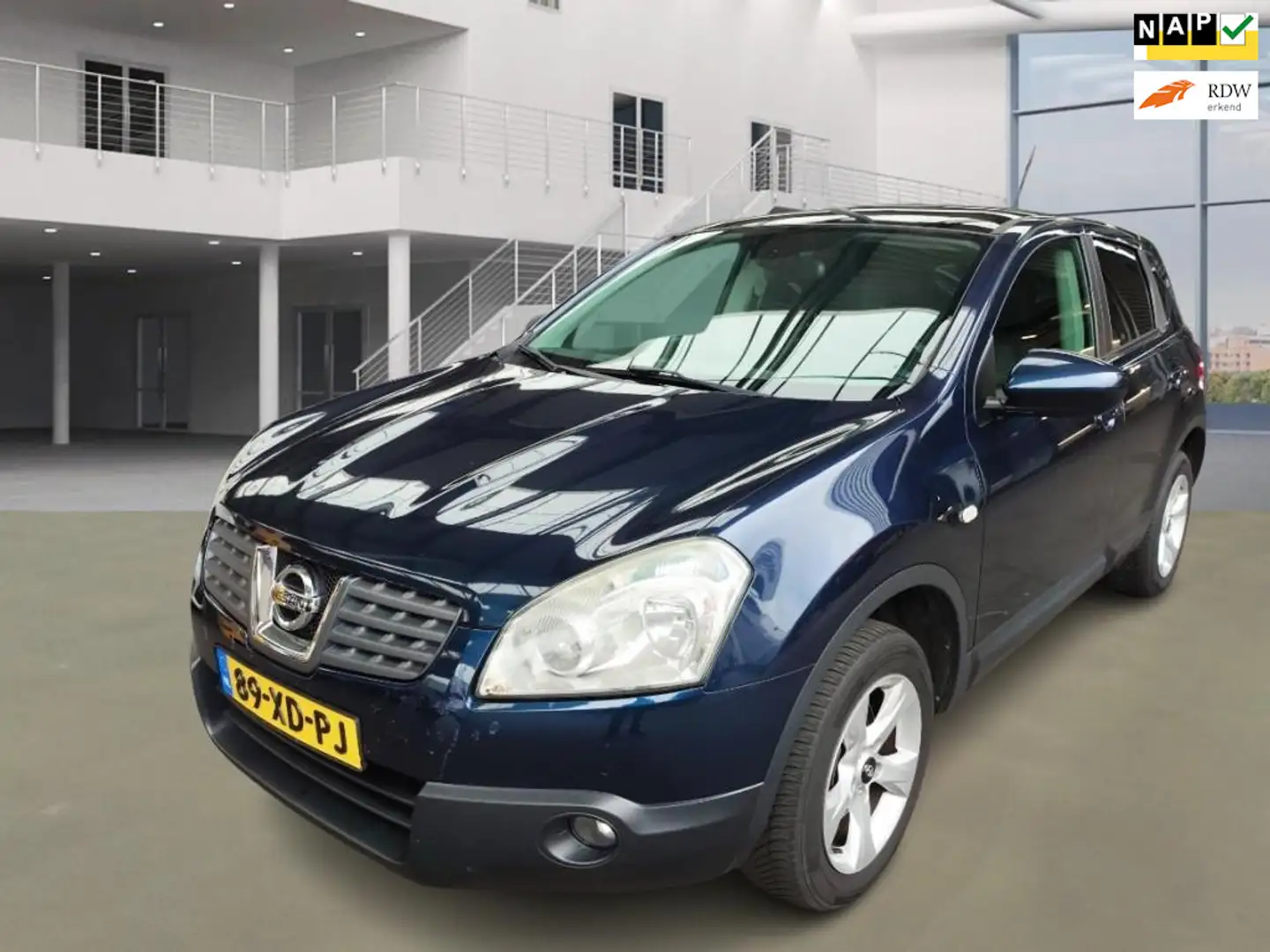 Nissan Qashqai 2.0 Tekna Pack Blauw - 1