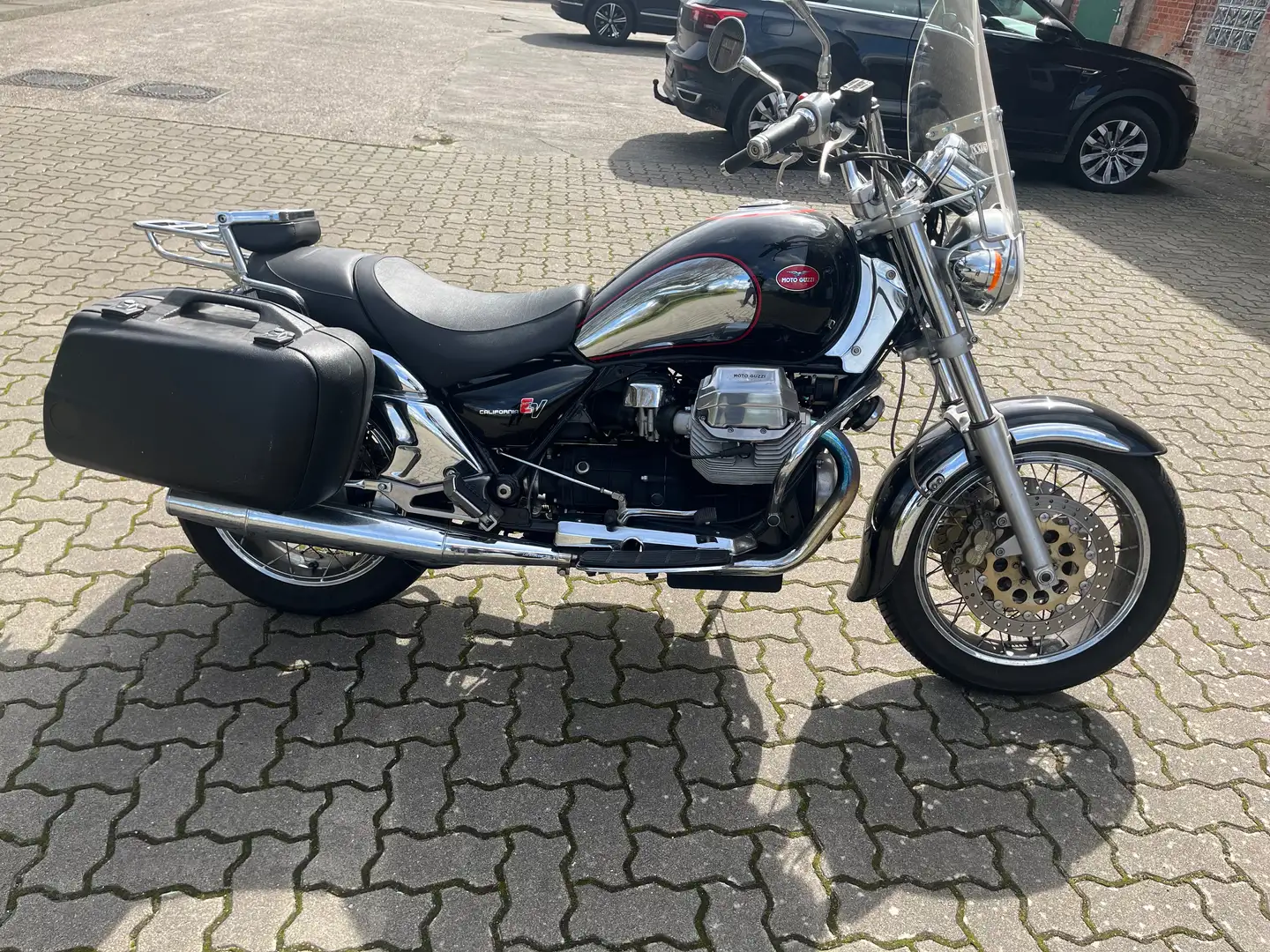 Moto Guzzi California 1100 EV-California Schwarz - 1