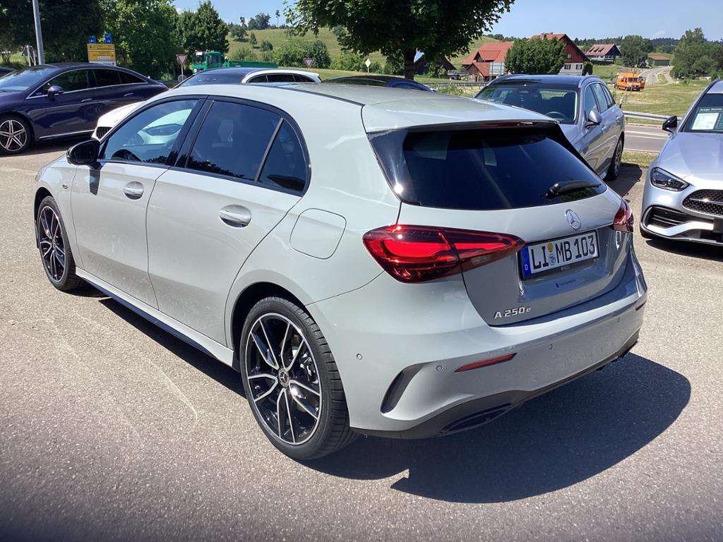 Mercedes-Benz A 250