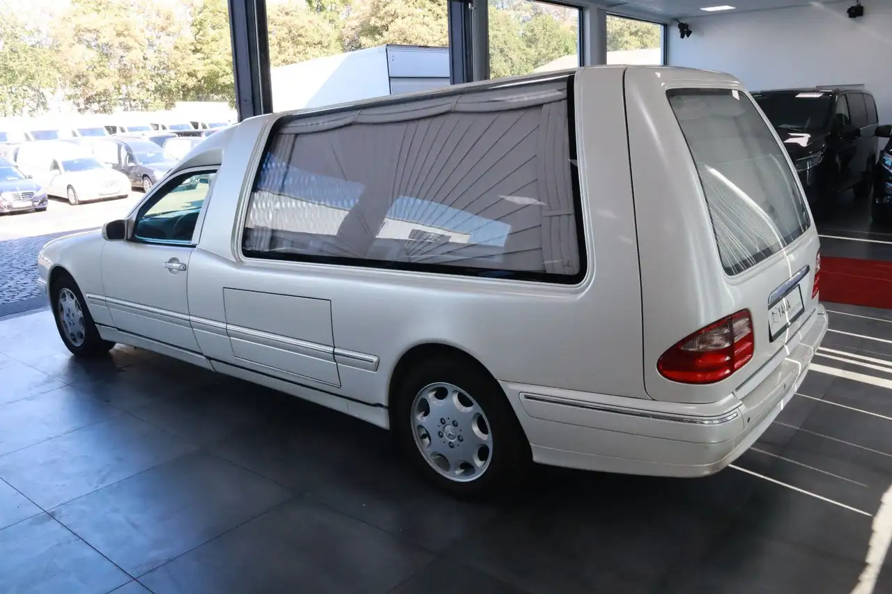 Mercedes-Benz E 270 Debesta Bestattungswagen / Leichenwagen, foto 5