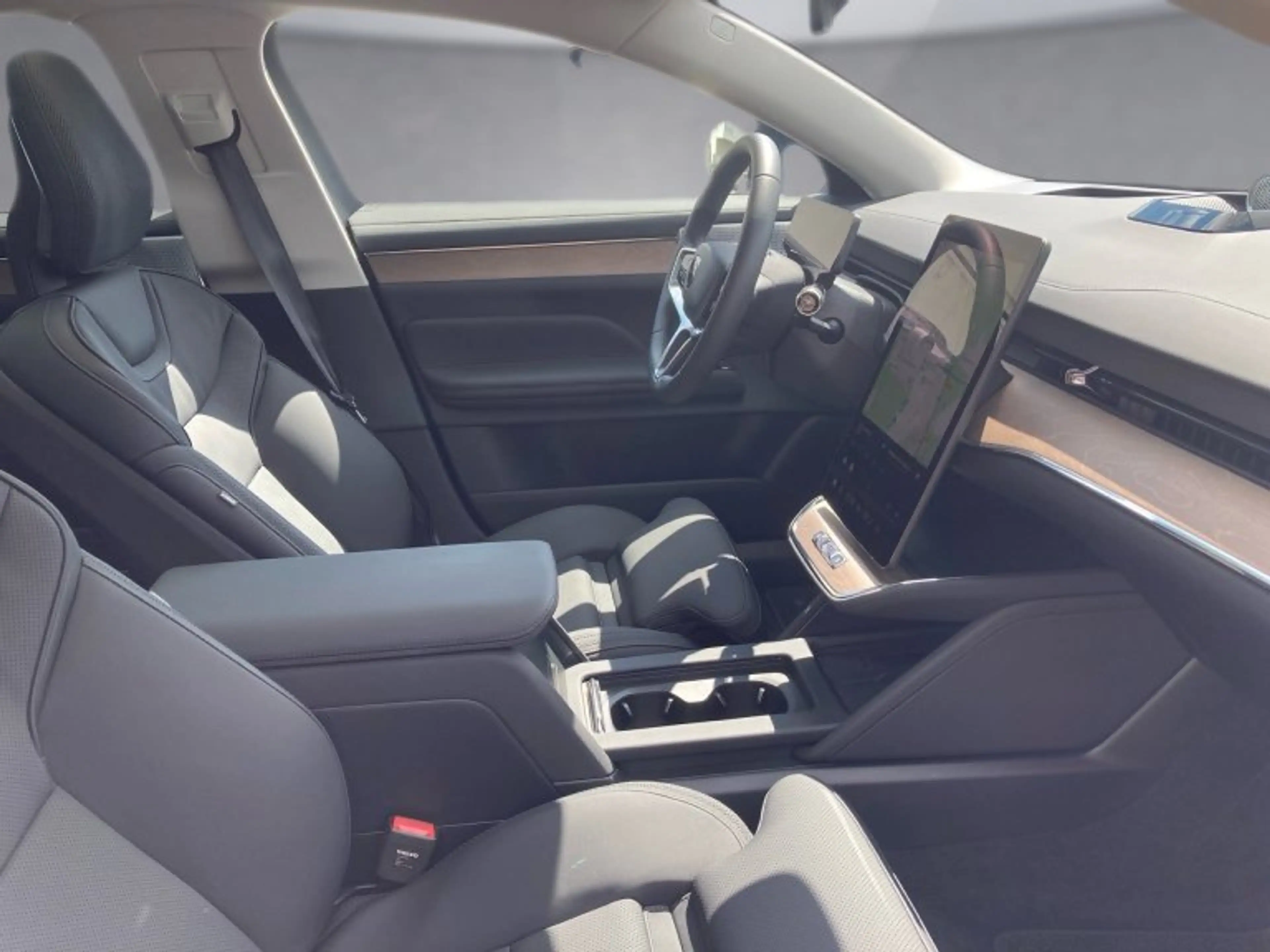 Volvo ES90 Ultra, Single Motor Extended Range, Vollelektrisch — photo 11