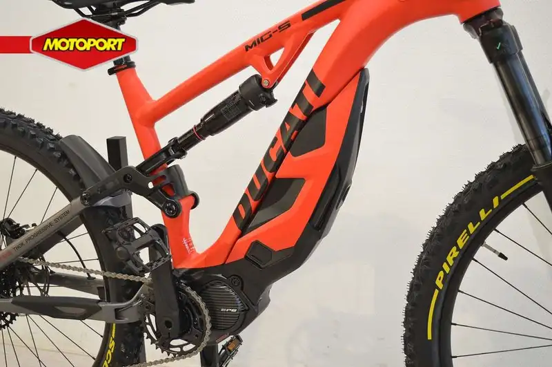 Ducati MIG-S 630 Wh - foto 8