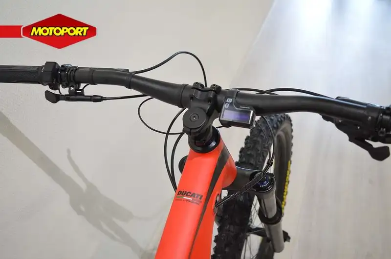 Ducati MIG-S 630 Wh - foto 5