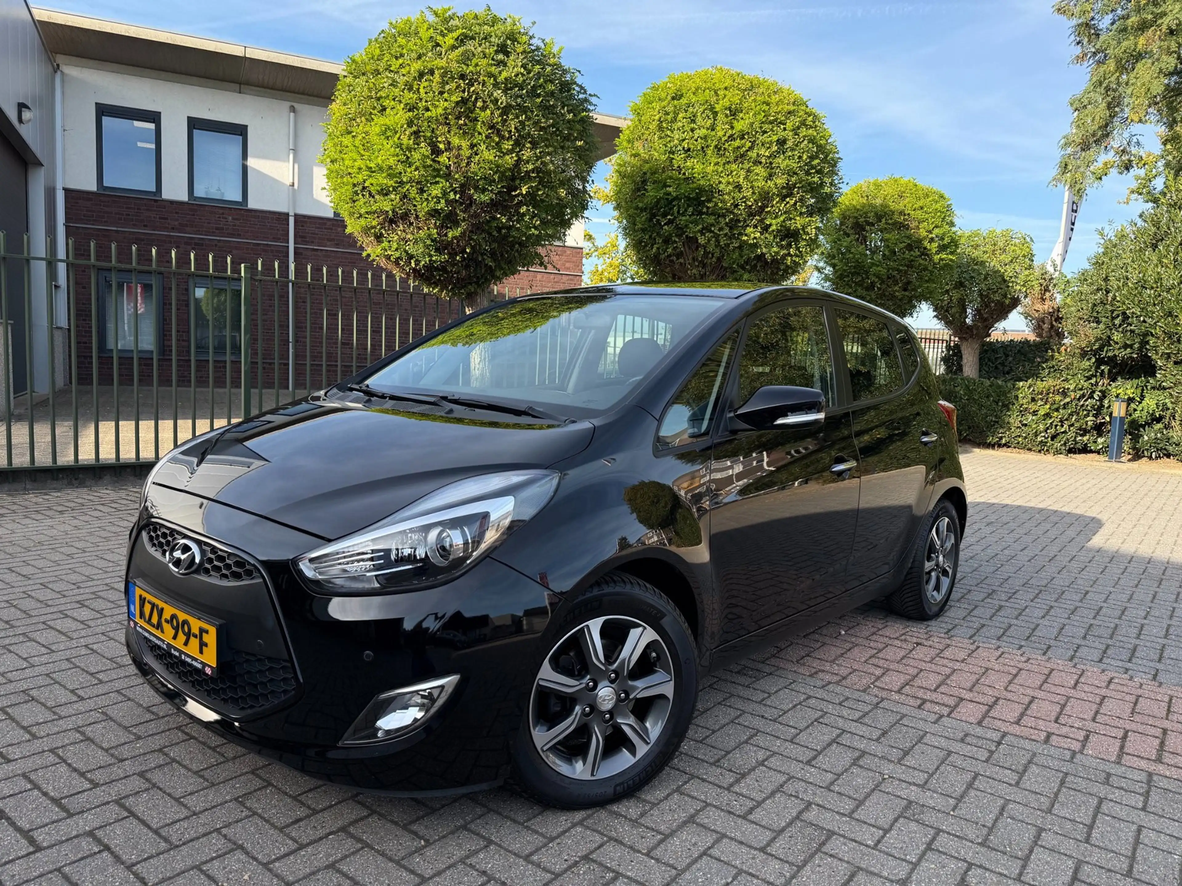 Hyundai iX20 1.4, Clima, Cruise Control, Navigatie, Achteruitri