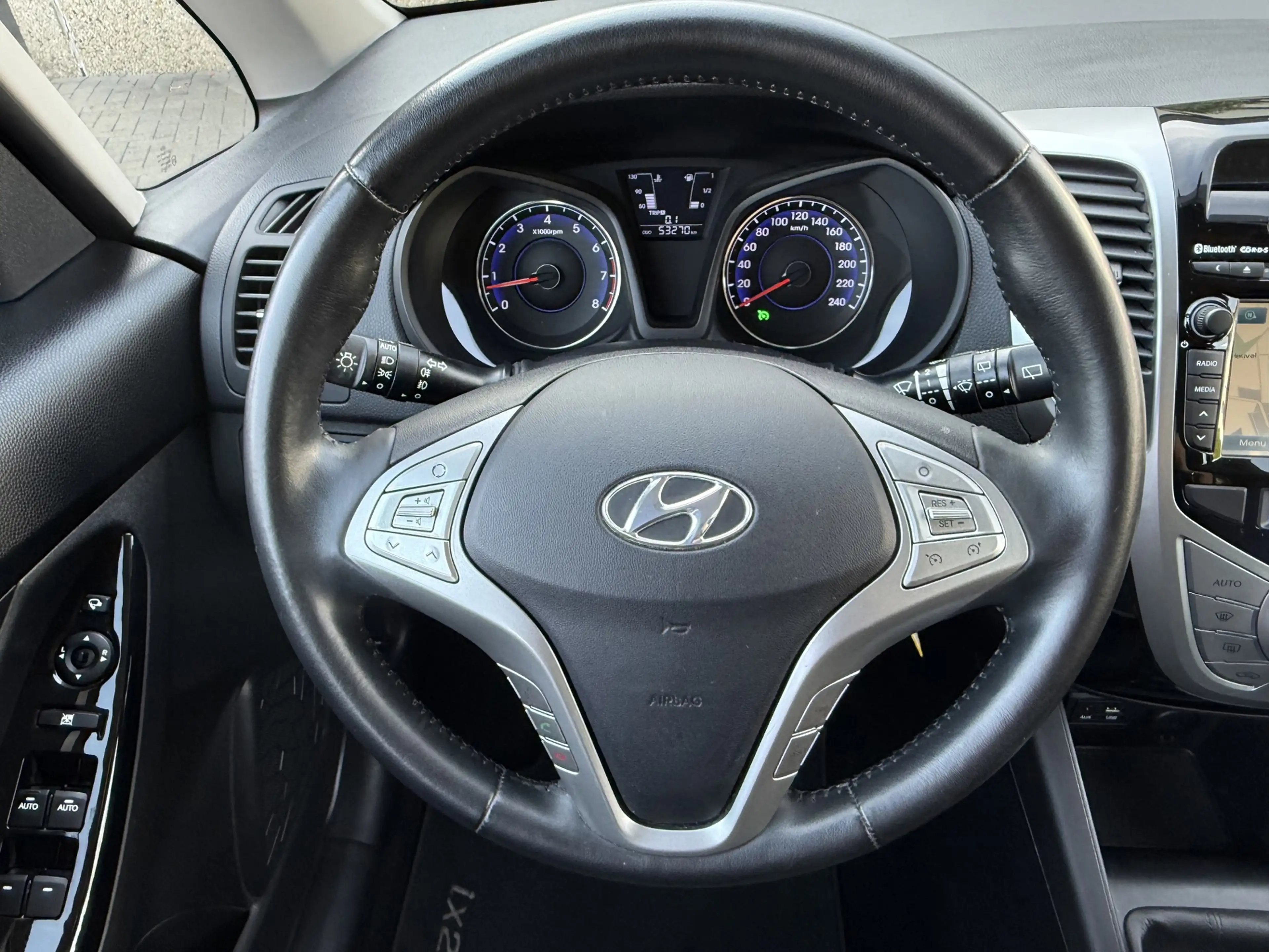 Hyundai iX20 1.4, Clima, Cruise Control, Navigatie, Achteruitri — photo 10