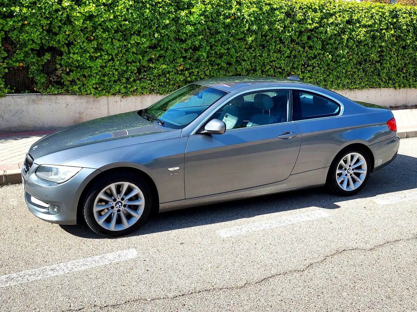 BMW 335 335iA Coupé xDrive Gri - 1