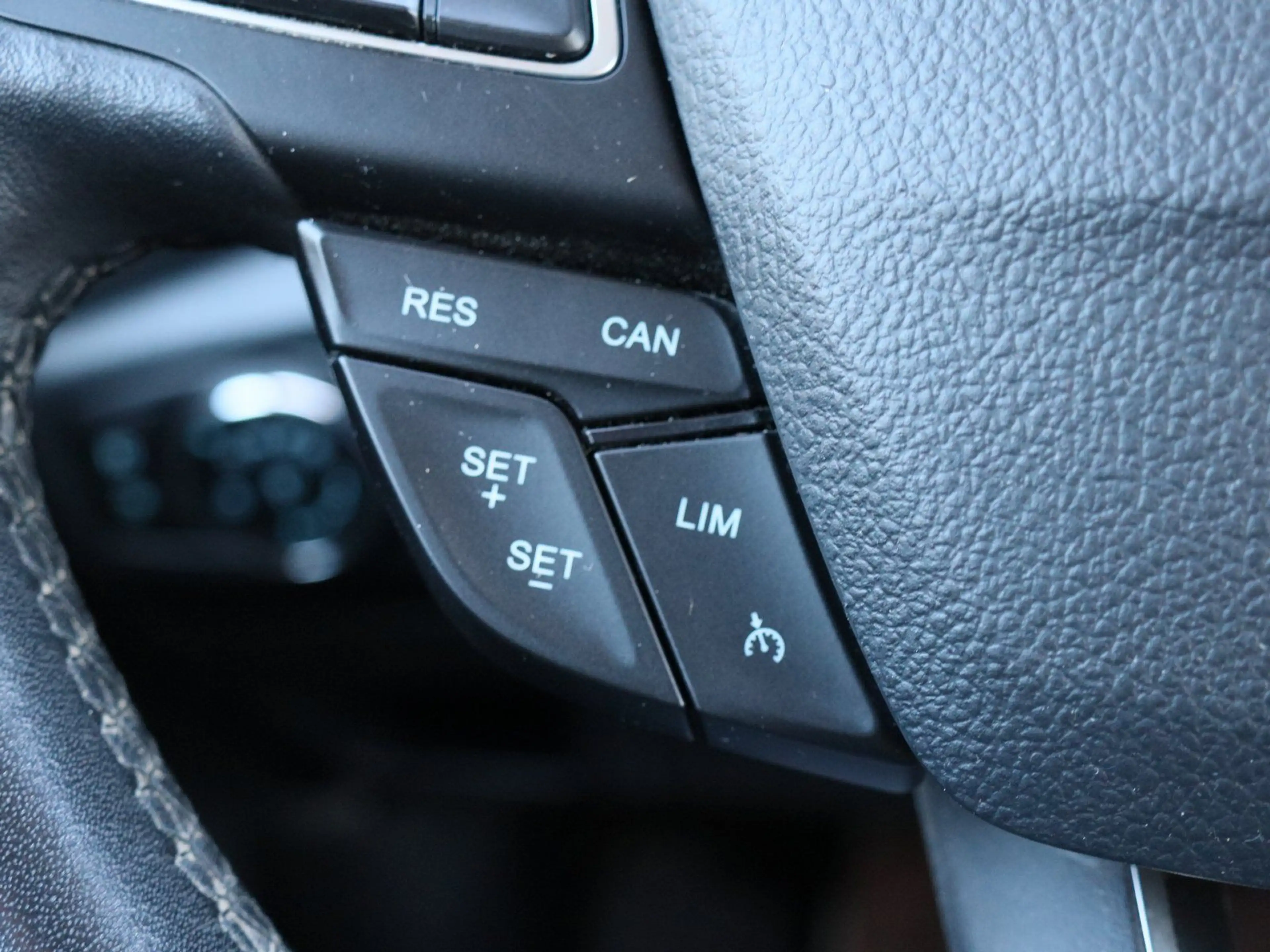 Ford EcoSport 1.0 ecoBoost Titanium AHK Navi Teillede — photo 15