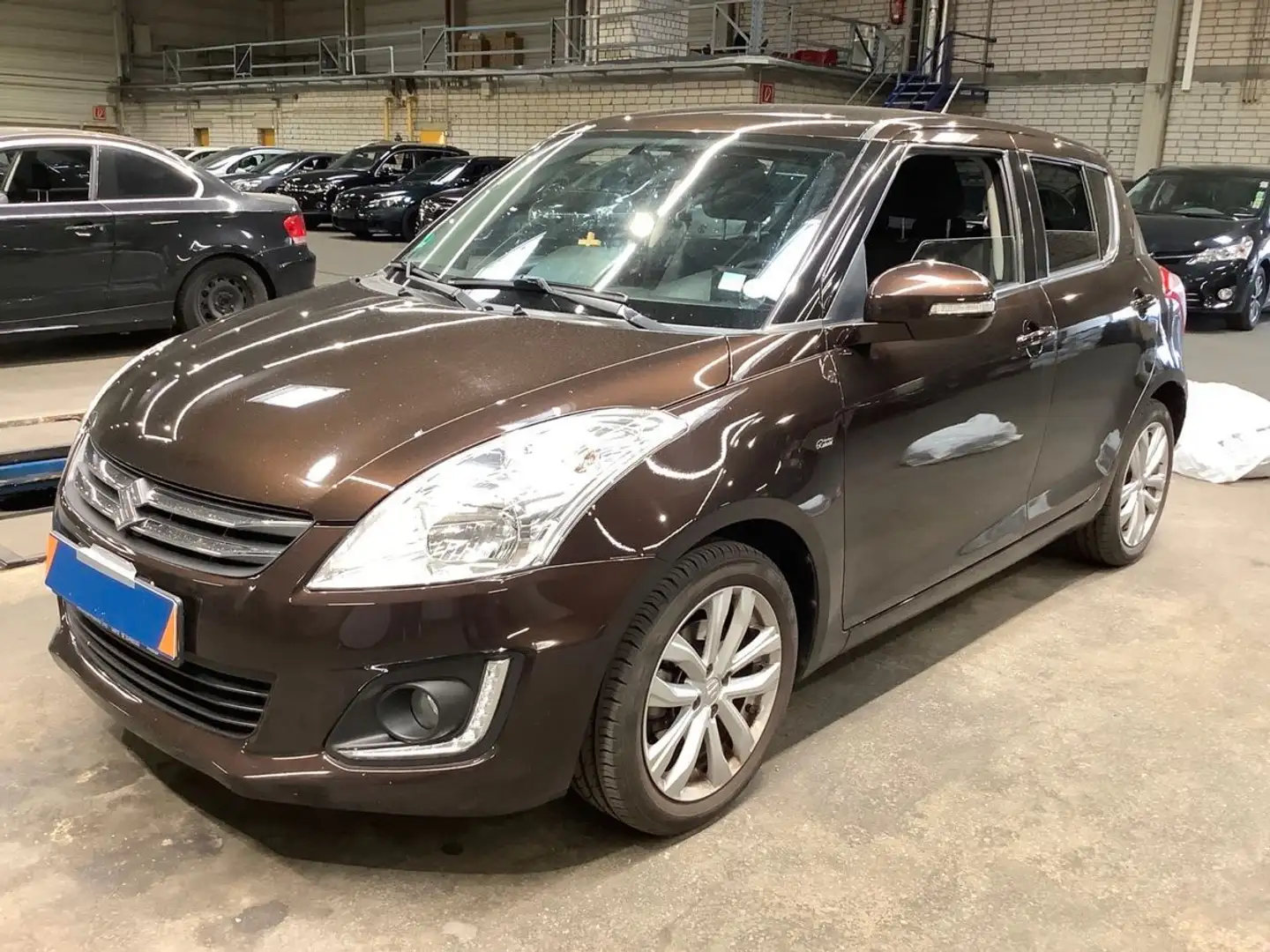 Suzuki Swift 1.2 Club 5türig ATG *SHZ*NAV*RKam*TEM*ALU* Braun - 1