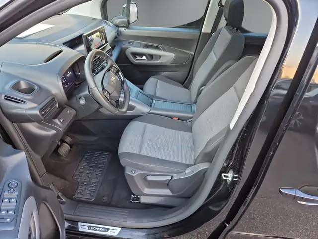 Toyota Proace City view 10